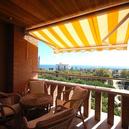 Lets Holidays Apartment Sea Views In Barcelona Habitación foto
