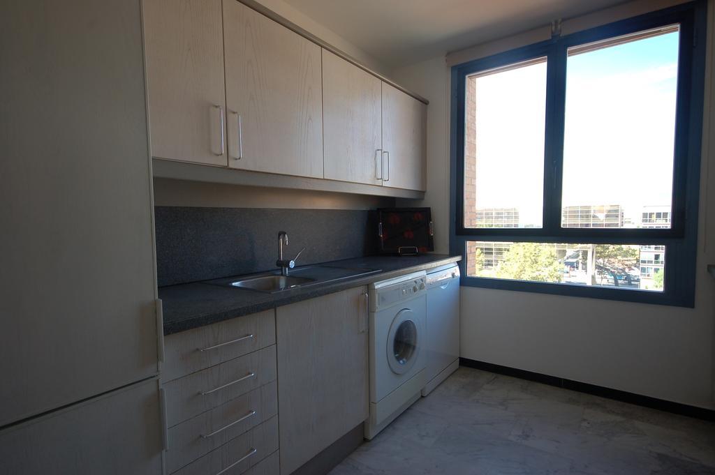 Lets Holidays Apartment Sea Views In Barcelona Habitación foto