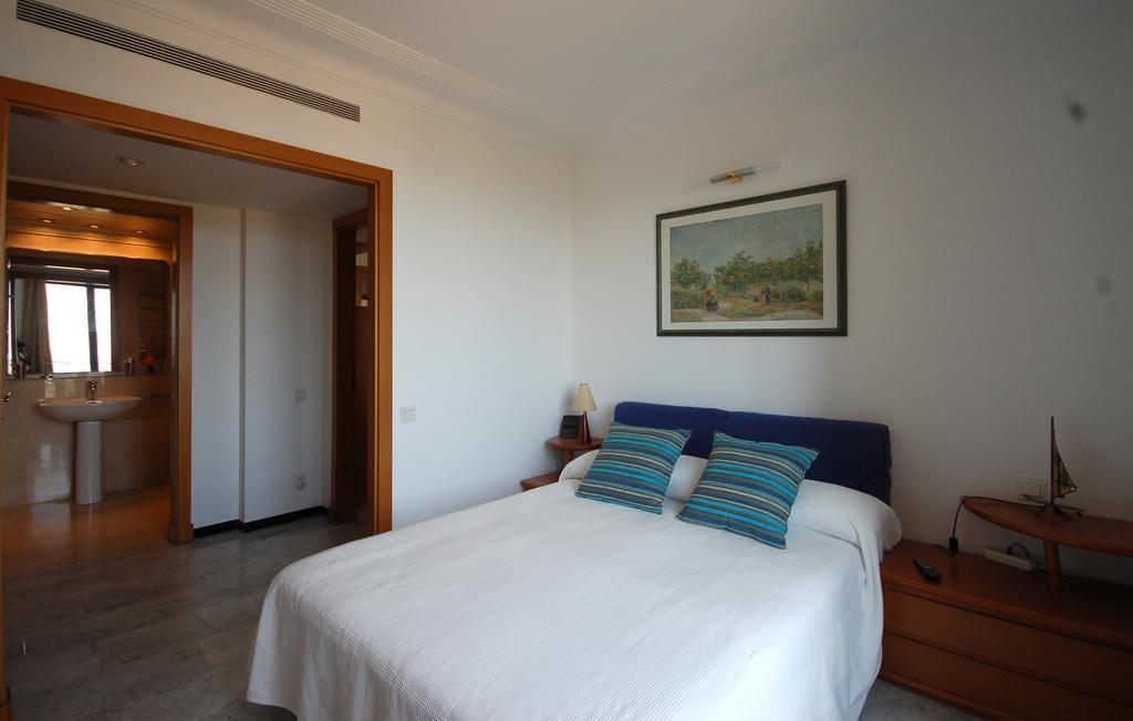 Lets Holidays Apartment Sea Views In Barcelona Habitación foto